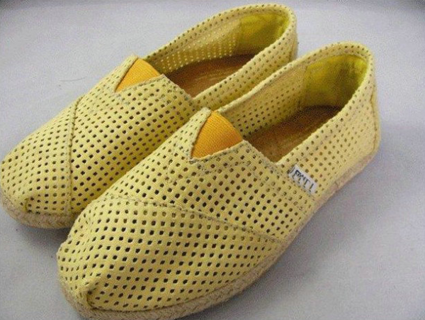 Toms